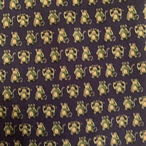 SOLD Salvatore Ferragamo Men’s Silk Tie Blue Mo… - Picture 9 of 12
